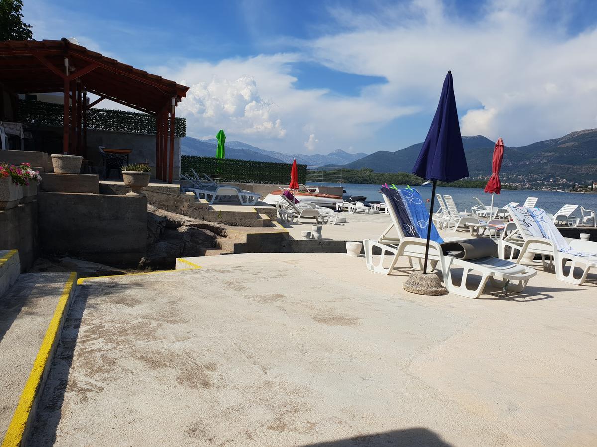 Apartments Klakor Ps ติวัต ภายนอก รูปภาพ